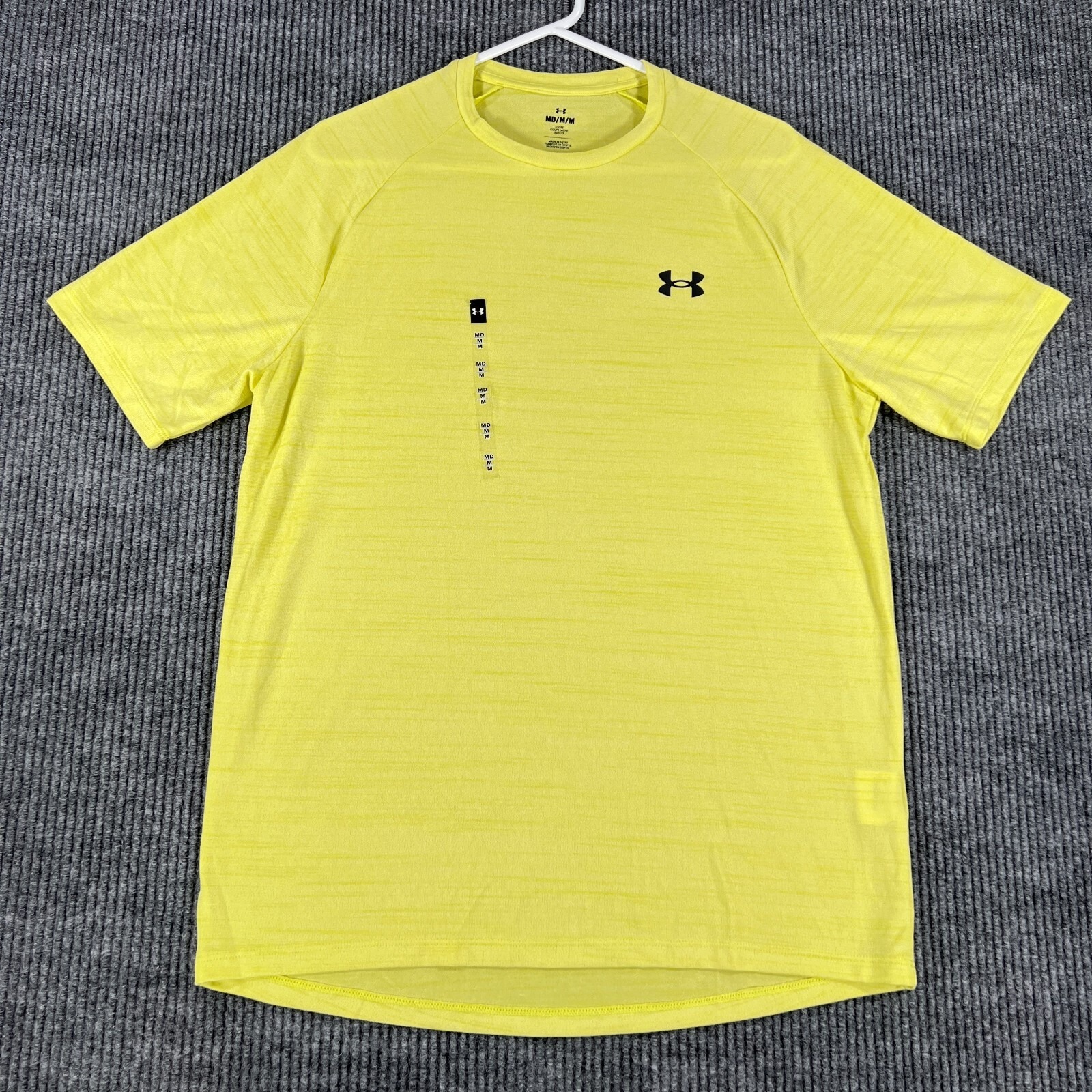 Under Armour Shirt Mens Medium Solid Yellow Short Sleeve Loose Fit Active New